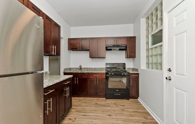 2 beds, 1 bath, $1,289, Unit 11010 #3S