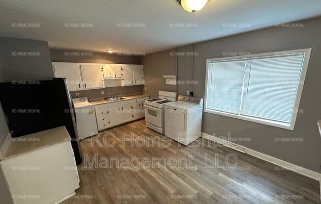 8601 E 110 ST