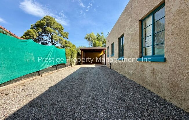 Spacious With Vintage Charm- 2/1 Centrally Located and Waiting For You!