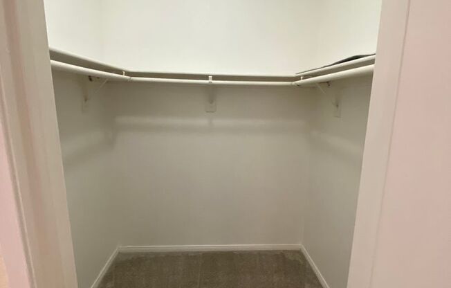 2 beds, 2 baths, 940 sqft, $1,275, Unit Gary Ave #2033 Bldg 9