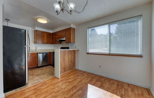 3 beds, 1 bath, $1,700