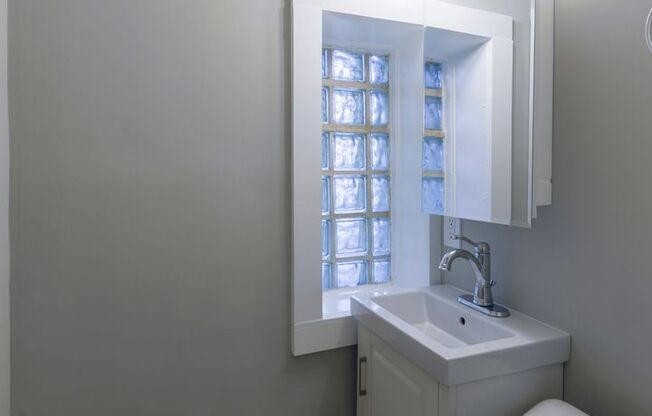 238 Irving Ave North