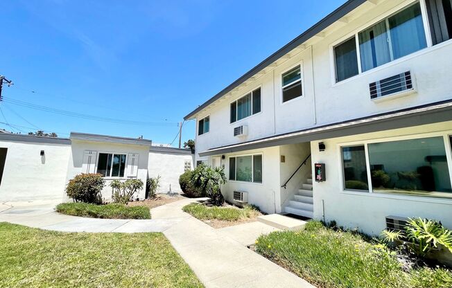 3175 Quartz Ln. (5 Units)