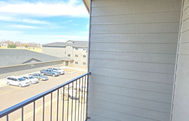 1 bed, 1 bath, 756 sqft, $1,195, Unit 3500 302