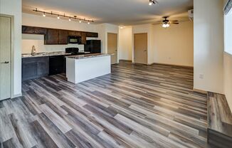 2128 Luann Ln