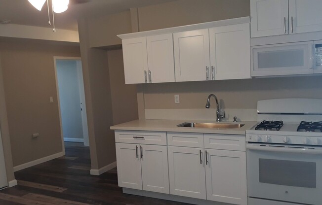 Studio, 1 bath, $1,695, Unit 322-7