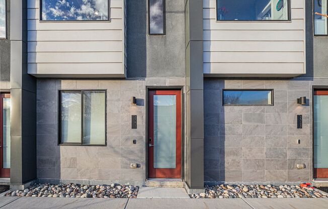 1 Bed 1.5 Bath Townhome in West Highland Available!