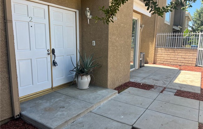 3 beds, 3 baths, 1,813 sqft, $3,950, Unit 2