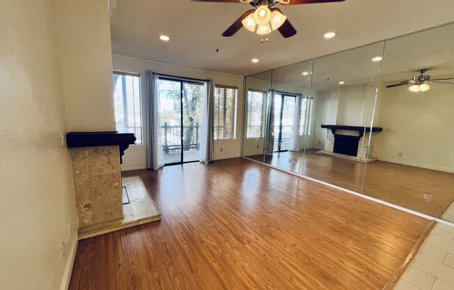 2 beds, 2.5 baths, $3,500, Unit # 205