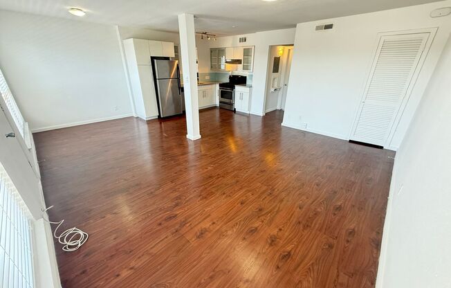 1 bed, 1 bath, 767 sqft, $1,399, Unit RRO-207