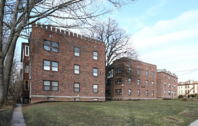 1 bed, 1 bath, 1,000 sqft, $1,800, Unit 812-204