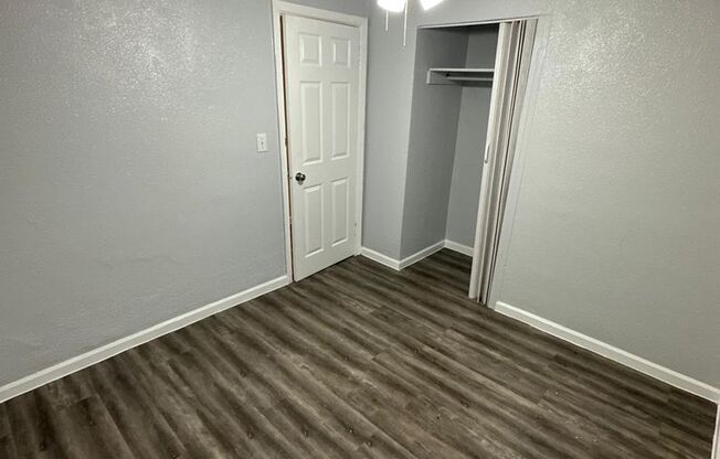 2 beds, 1 bath, 800 sqft, $900, Unit 2112