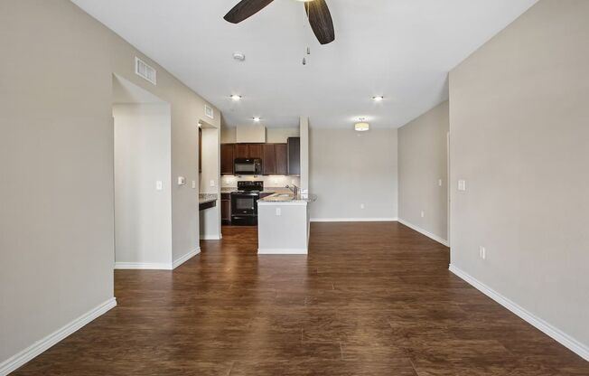 1 bed, 1 bath, 738 sqft, $1,199, Unit 216