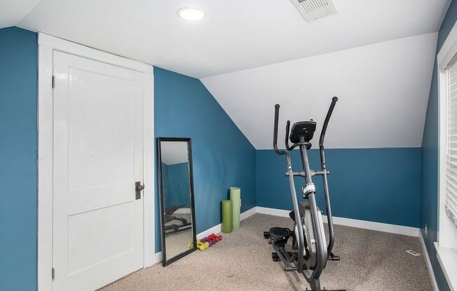 3 beds, 2 baths, $2,295