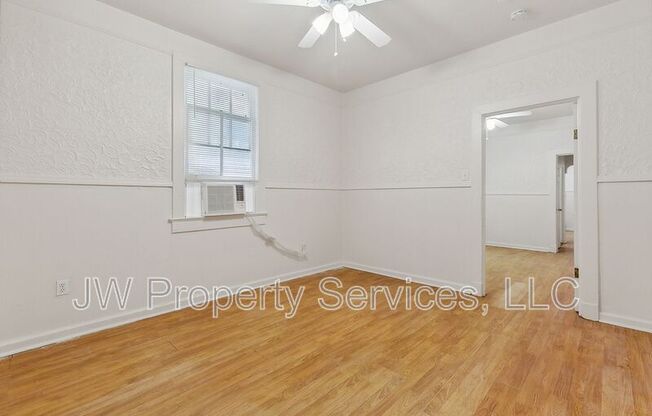 2 beds, 1 bath, $1,050