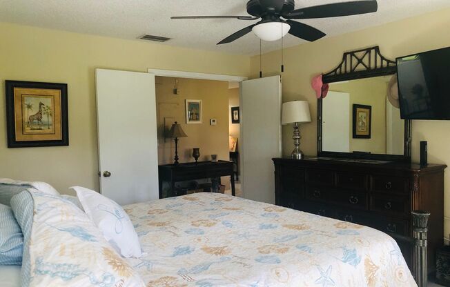 2 beds, 2 baths, $4,875, Unit #11