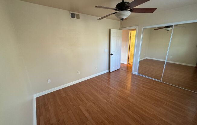 3 beds, 2.5 baths, $3,175, Unit Unit K