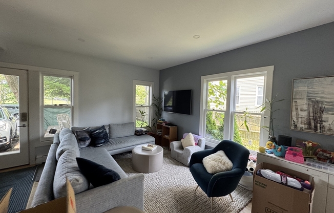 12 LINCOLN PKWY