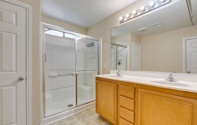 4 beds, 2.5 baths, $1,900