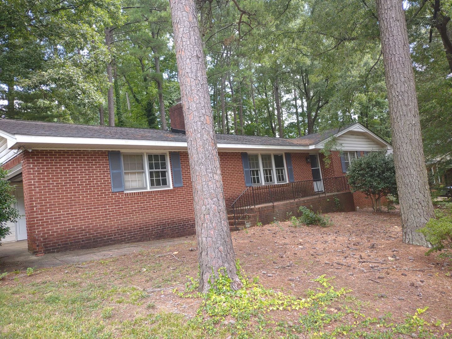 Comfort & Convenience: This Beautiful Home Has It All!