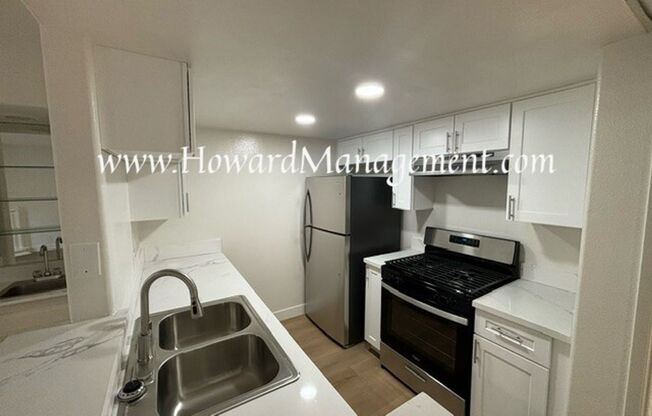 1 bed, 1 bath, $2,095, Unit 104