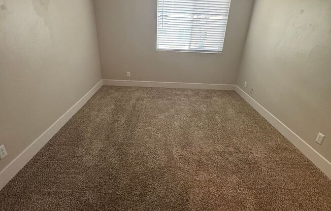 1 bed, 1 bath, 815 sqft, $2,395, Unit 220