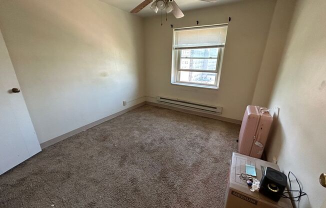1 bed, 1 bath, $895, Unit 810