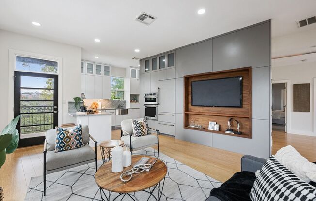 Stunning Condo For Lease off South 1st ST near Downtown Austin!