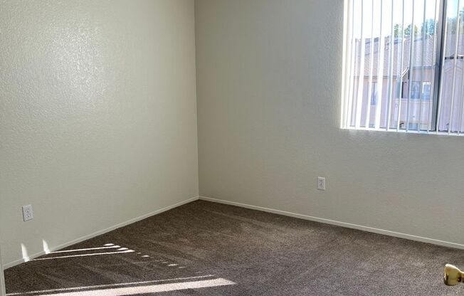 2 beds, 2 baths, 900 sqft, $2,200, Unit 36