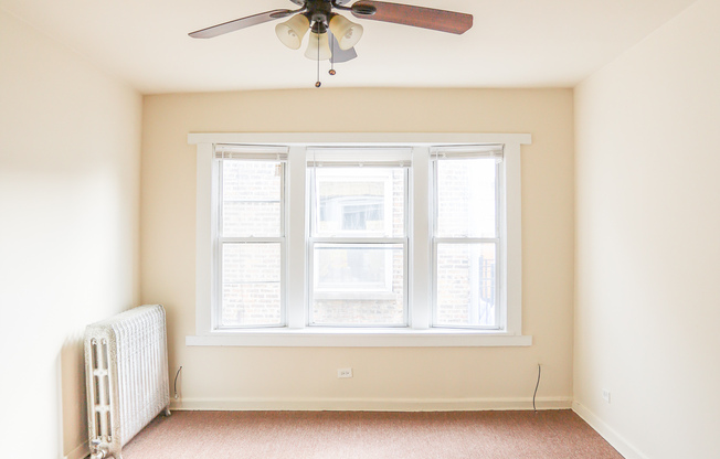 4406 N MAGNOLIA
