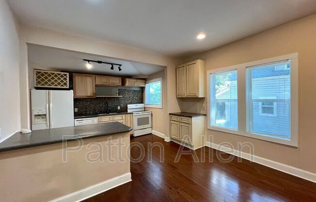 114 Clingman Ave