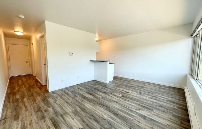 1 bed, 1 bath, 485 sqft, $1,525, Unit 412