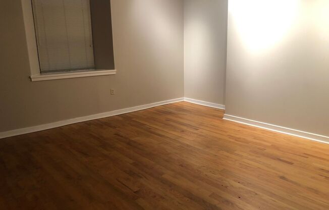 1 bed, 1 bath, 1,000 sqft, $1,700