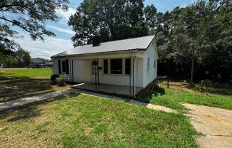3 bedroom w/ 1 bath home in Shelby, NC