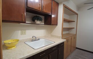 1 bed, 1 bath, 650 sqft, $1,005, Unit 303