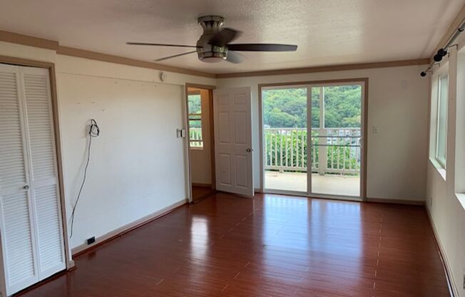 Studio, 1 bath, $1,300