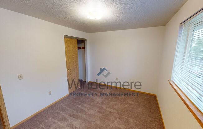 2 beds, 1 bath, 782 sqft, $1,095, Unit 14