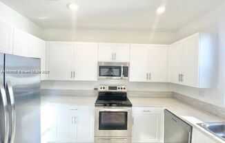 3 beds, 2.5 baths, $3,500, Unit # 20630