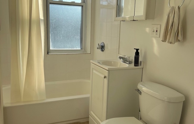 Studio, 1 bath, $2,300, Unit 19