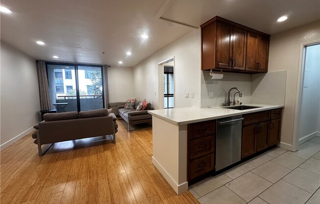 1 bed, 1 bath, 579 sqft, $2,400, Unit 237