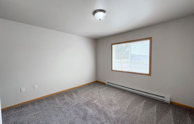 2 beds, 2 baths, 1,057 sqft, $1,165, Unit 2213-102