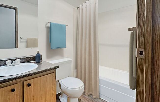 3 beds, 2 baths, 1,193 sqft, $2,199, Unit Q201