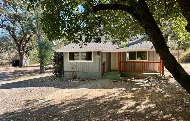 Stunning Renovated 2 Bedroom 2 Bathroom Farm House on 8 Acres