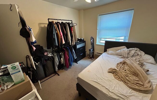 1 bed, 1 bath, $895, Unit 405