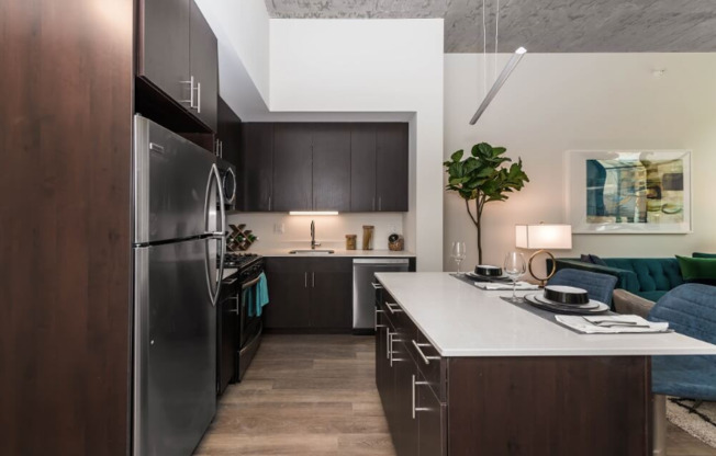 59 E 14 ST
