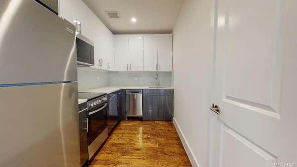 2 beds, 2 baths, $3,500, Unit 7D