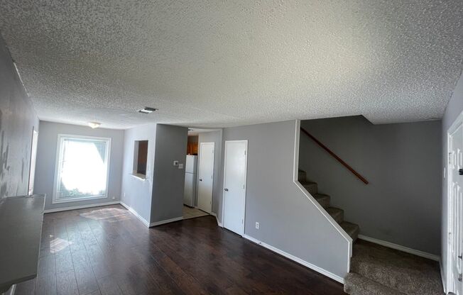 1221 Abrams Rd