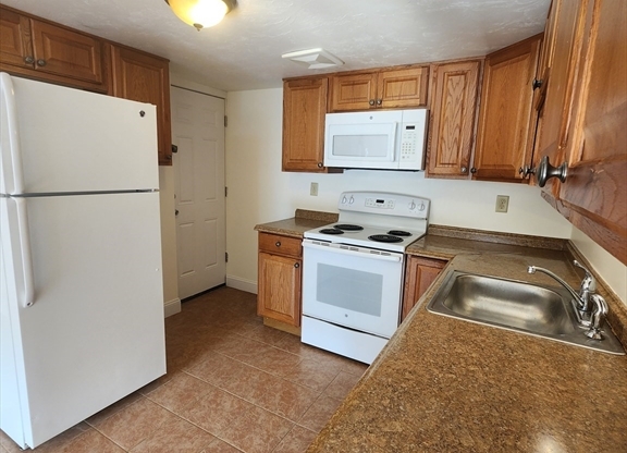 20 Miller st Unit 3