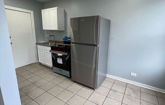 1 bed, 1 bath, 420 sqft, $1,250