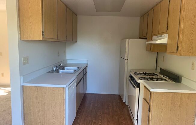 2 beds, 2 baths, 900 sqft, $2,200, Unit 55